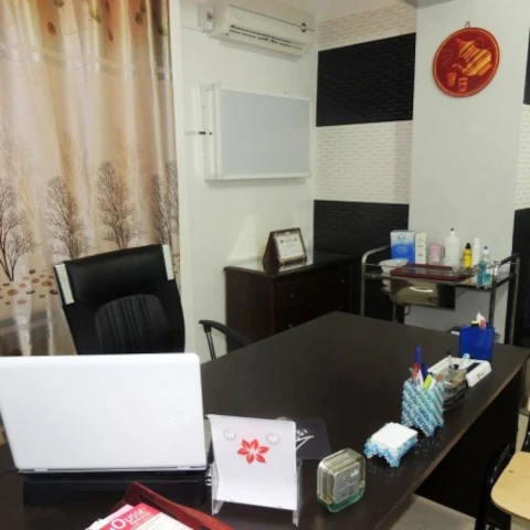 Docteur FAIZA MOHAND OUALI MESROUK