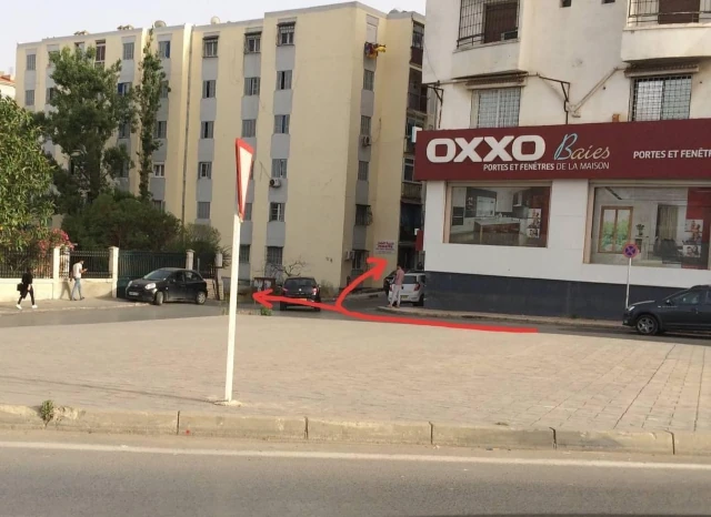 NADJIA NAILI DOUAOUDA