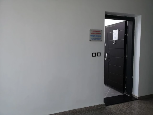 ABDELKADER LARBI BOUAMRANE